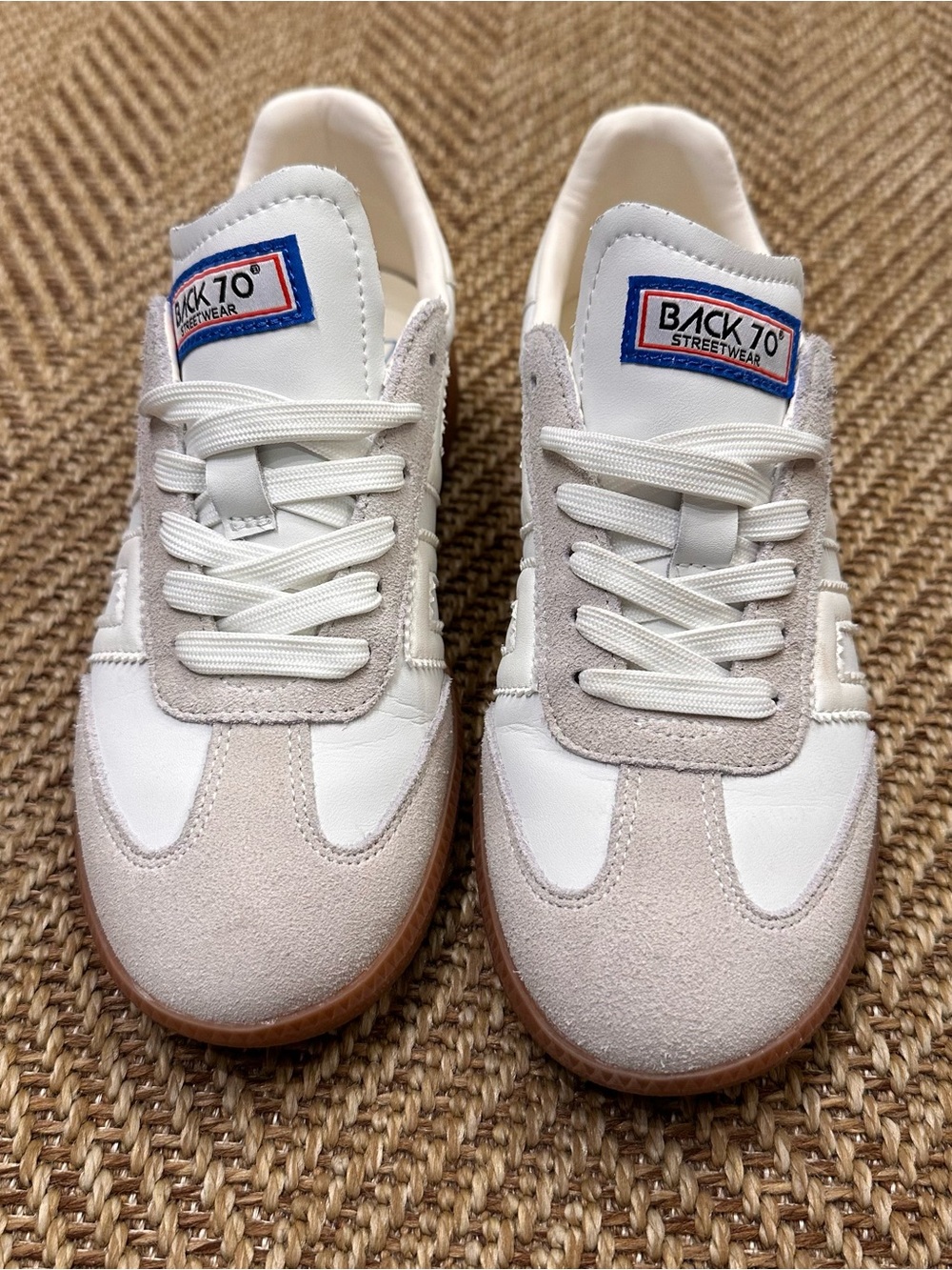Back 70 Streetwear Women’s White & Beige Sneakers